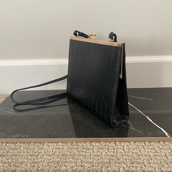Faux Black Croc Crossbody Purse - Picture 2 of 8